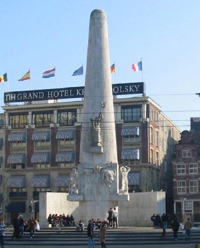 Nationaal Monument op de Dam in Amsterdam